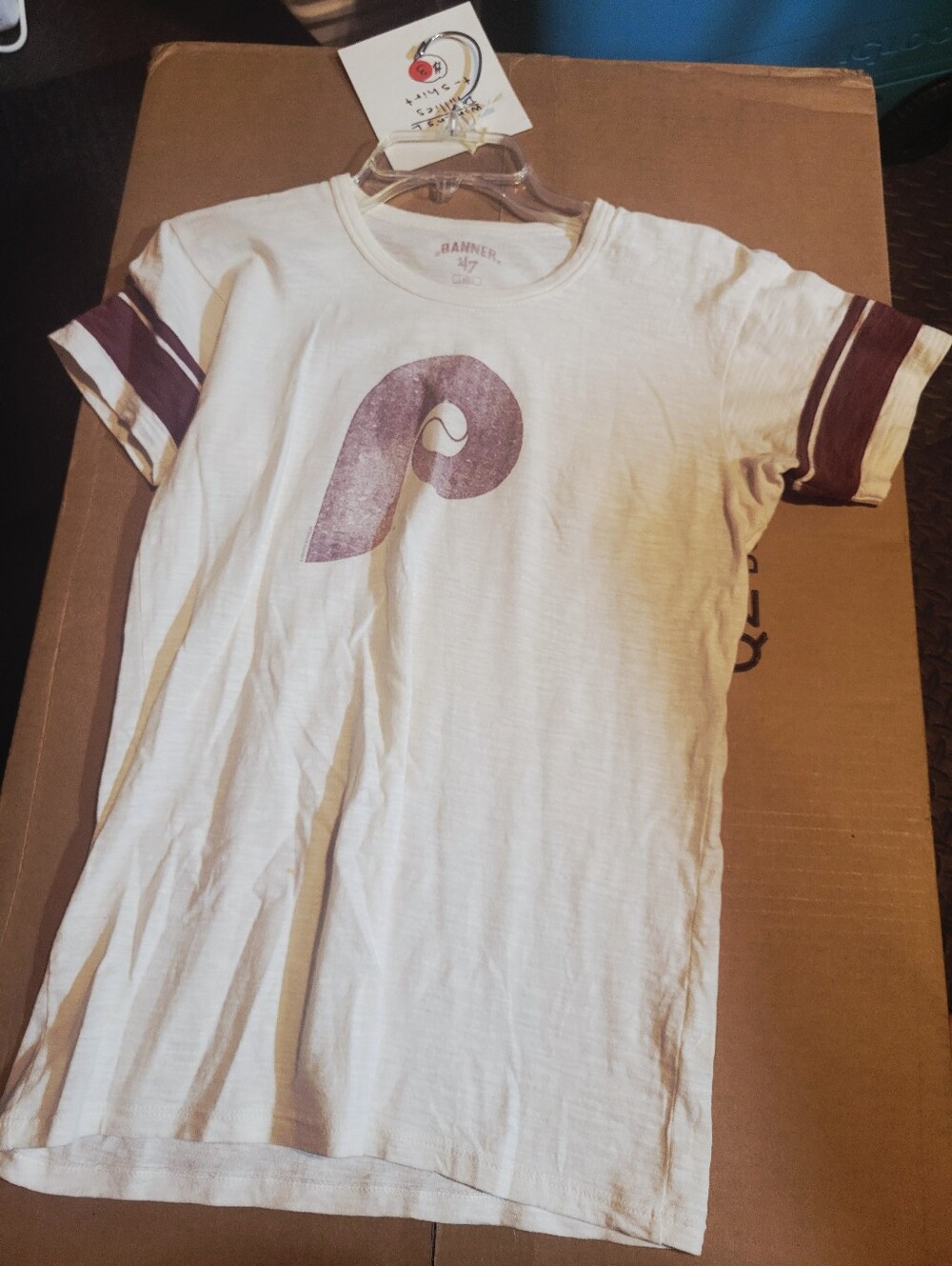 (5) Women's Size Large PHILADELPHIA PHILLIES t-shirts - Picture 8 of 8